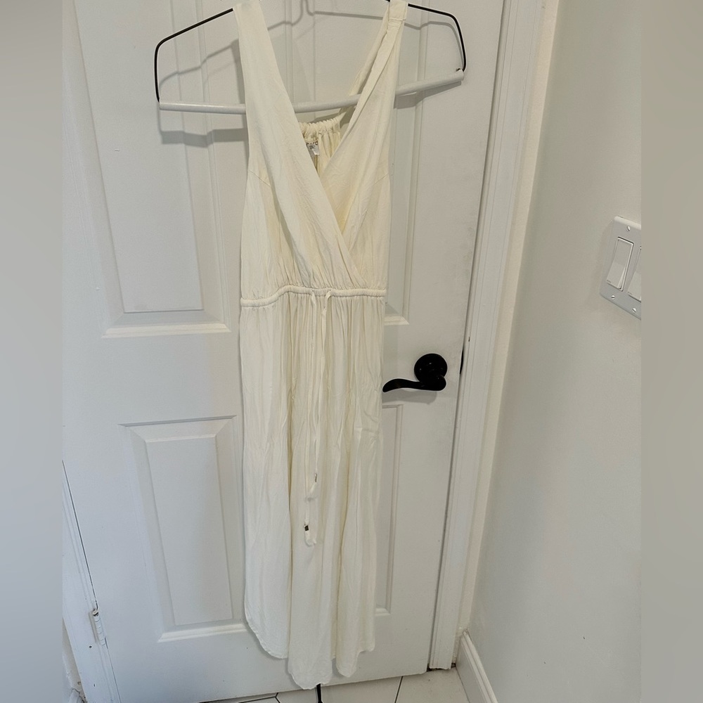 White Lspace beach cover up